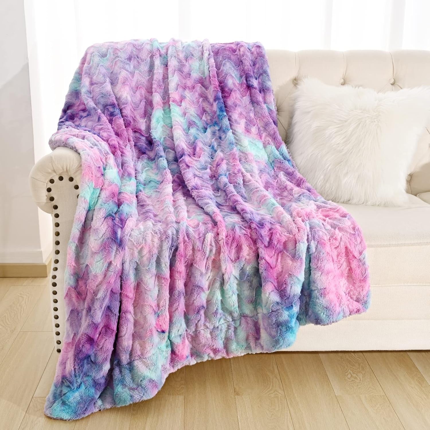 Faux Fur Throw Blankets,Super Soft Rainbow Blanket for All-Season,Lightweight Blanket for Bed Couch Sofa,Luxury Fuzzy Plush Bed Blankets,Car Chair Nap Travel Blanket,60 X 80 In,Light Purple