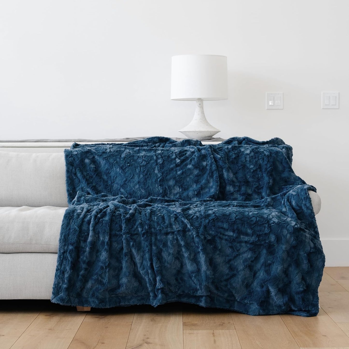 Throw Blanket Oversized Warm Cozy Comfy Cuddly Elegant Softest Faux Fur for Home, Couch, Bed, Sofa, Chair, Travel (XL 60" X 80", Blue)